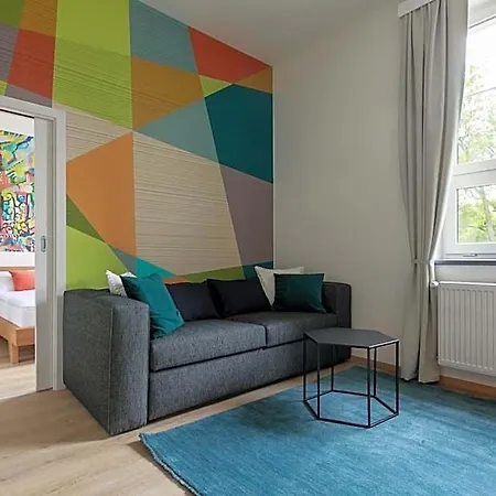 Aparthotel Avantgarde 4*